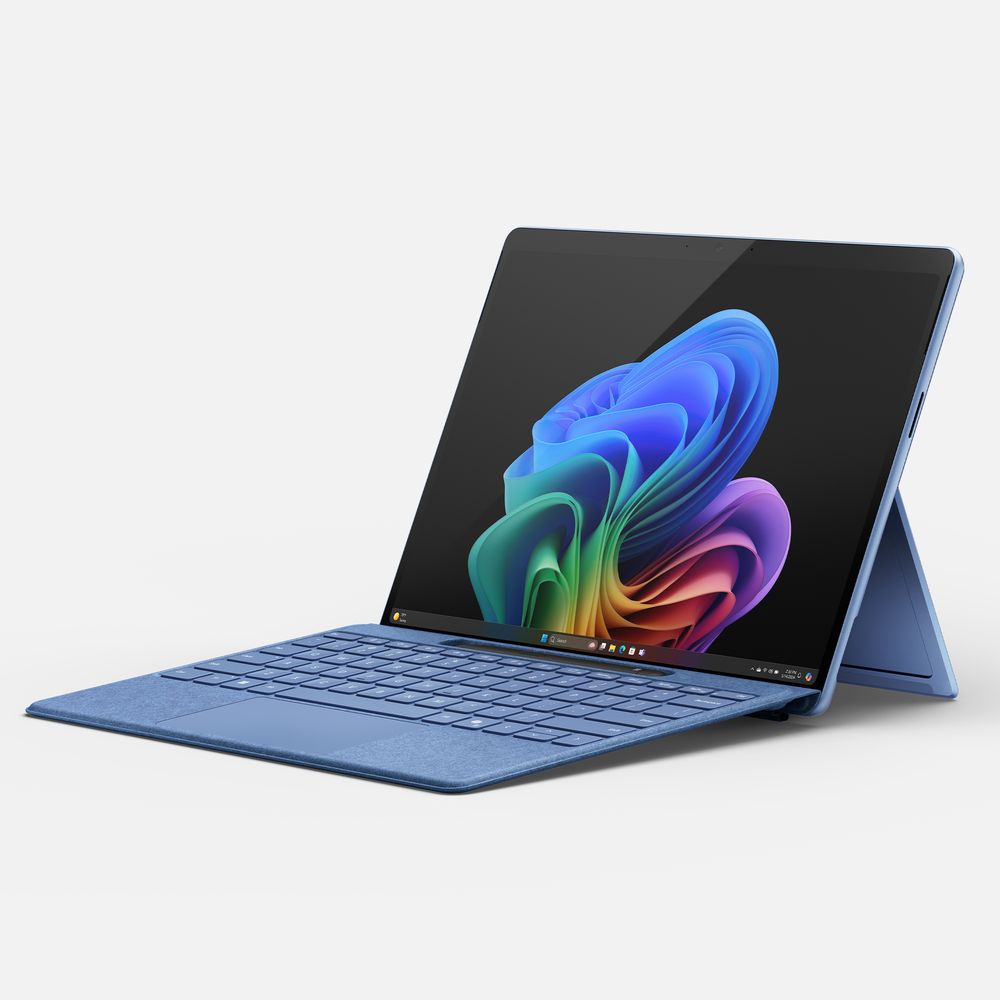 Microsoft Surface Pro Copilot+ / Qualcomm Snapdragon X Plus/ 16 GB RAM / 512 GB SSD/ Qualcomm Adreno GPU/ 13-Inch Pixelsense Flow Display (2880 x 1920) Touch LCD/ Windows 11 Home - Sapphire - (Includes Microsoft Keyboard Cover) (Arabic/ English)
