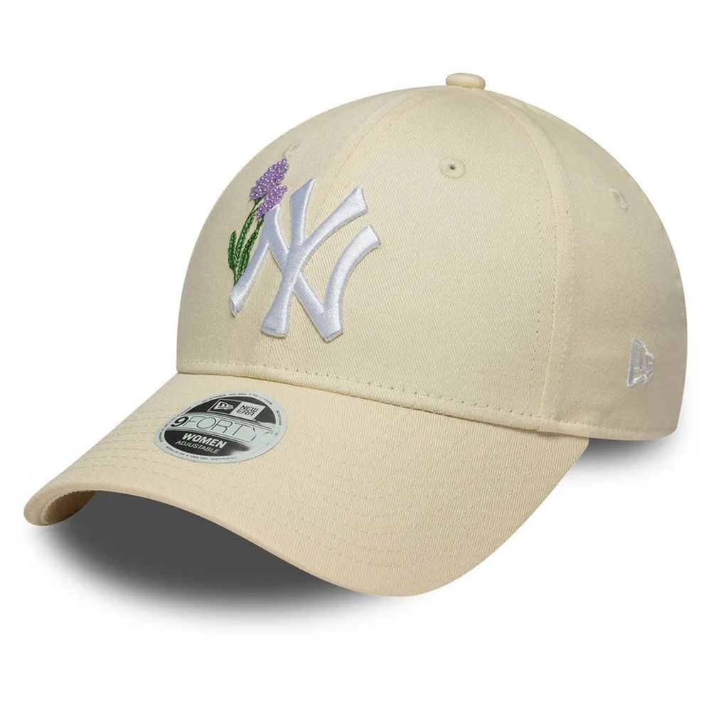 New Era Womens Beaded 9Forty New York Yankees Light Beige Cap (One Size)