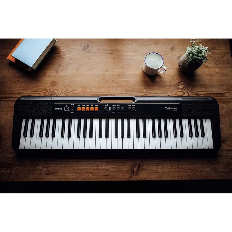 لوحة مفاتيح موسيقية كهربائية CTS-100 محمولة بعدد 61 مفتاحًا موسيقيًا بلون أسود من كاسيو