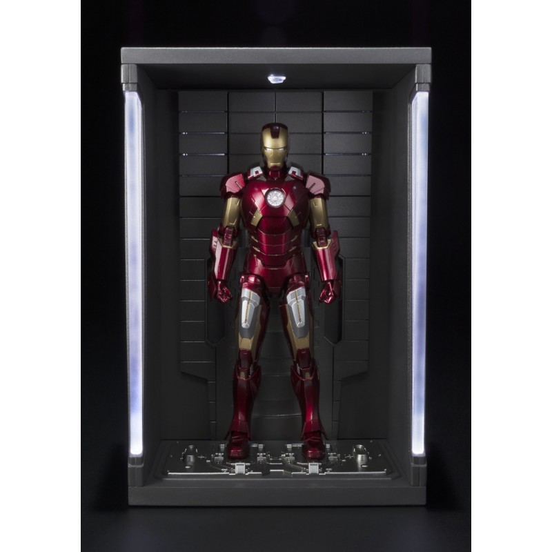 Bandai S.H.Figuarts Ironman Mk-7 And Hall Of Armor Set 1/12 Scale