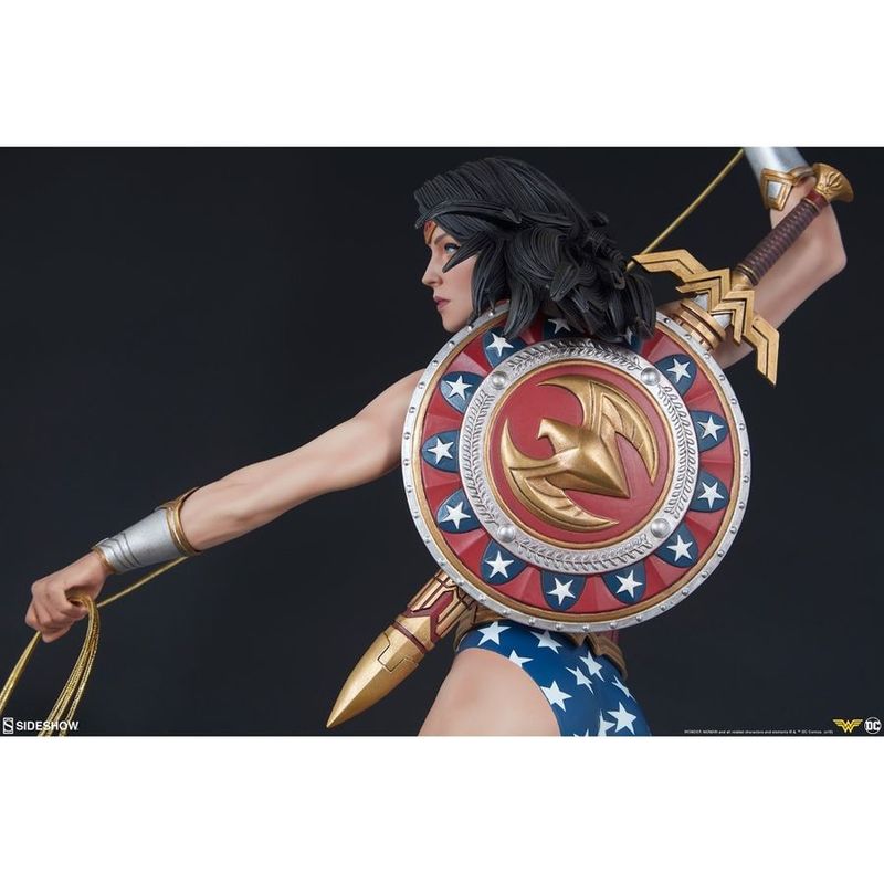Sideshow Wonder Woman Premium Format Figure 1/4 Scale