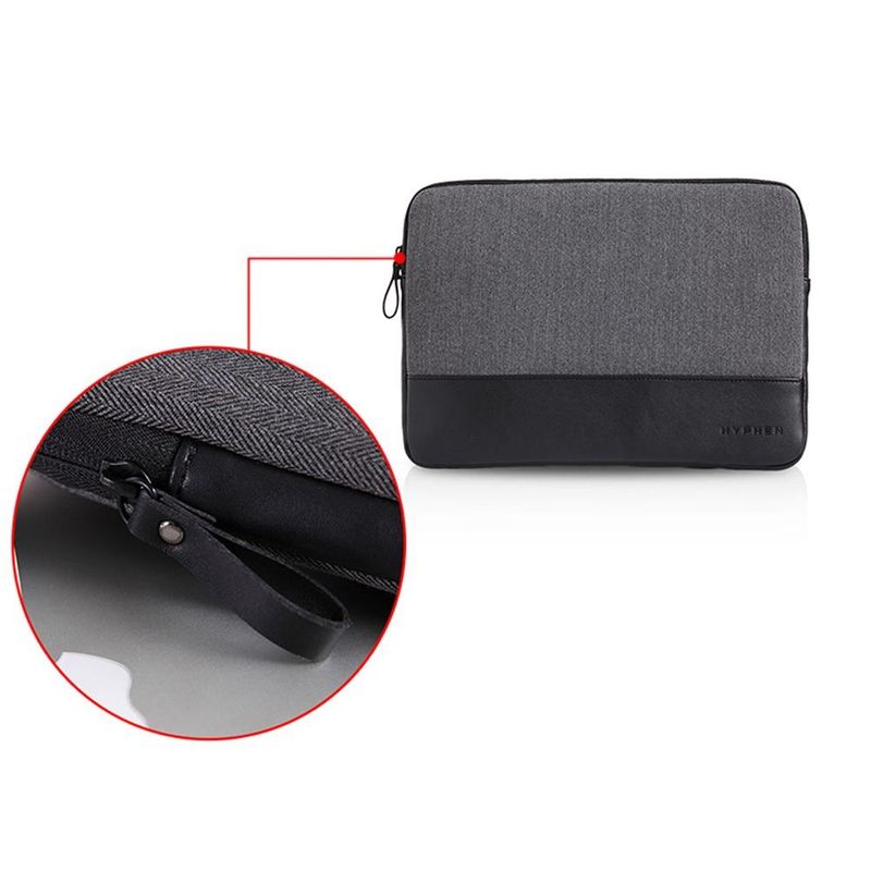 HYPHEN Esse Sleeve Black Fits Laptop Up To 13.3-Inch