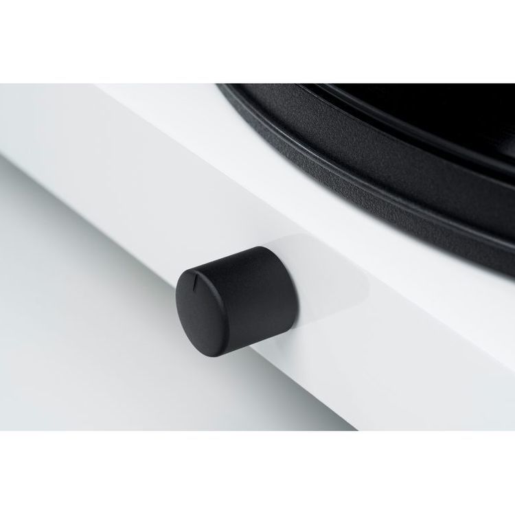 Pro-Ject Juke Box E Plug & Play Belt-Drive Turntable with Ortofon OM5E - Piano Black
