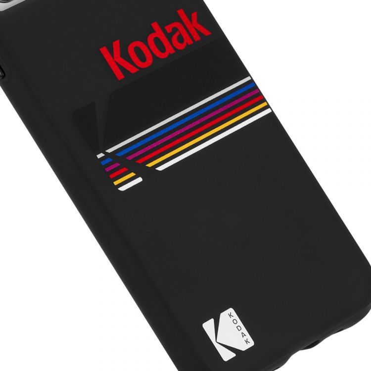 حافظة كوداك لجهاز أيفون 11 برو ماكس باللون الأسود اللامع + شعار بلون أسود لامع من كيزميت