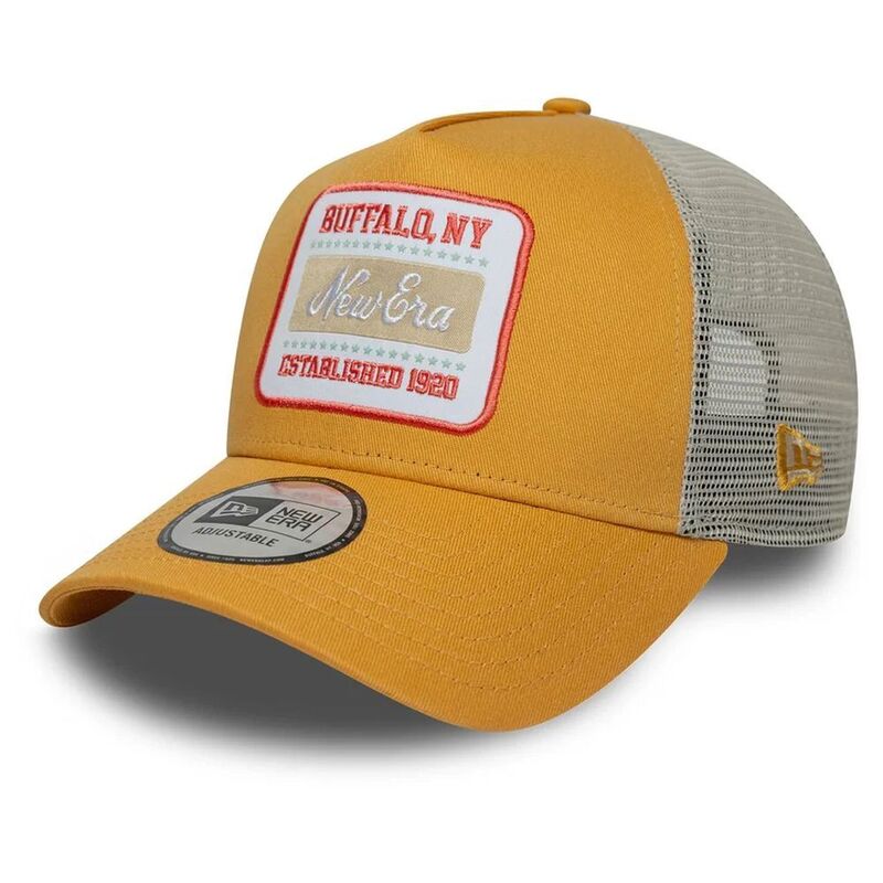 New Era Patch Logo Trucker Light Beige Cap (One Size)